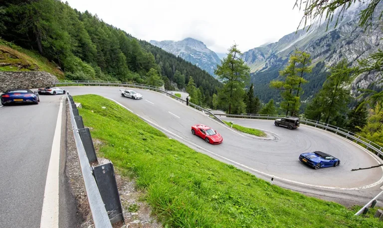 The Best Road Trip Destinations for Car Enthusiasts